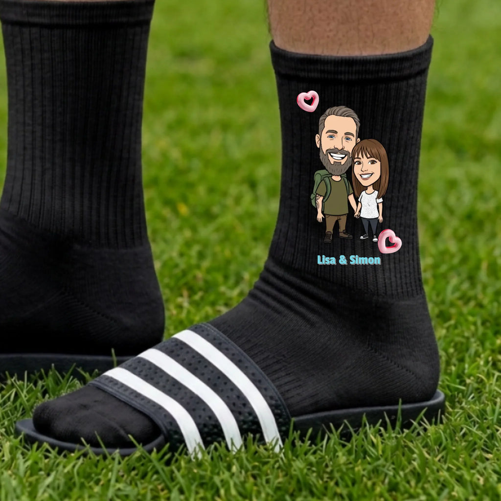 Schwarze Socken mit Foto und Namen im Comic Stil