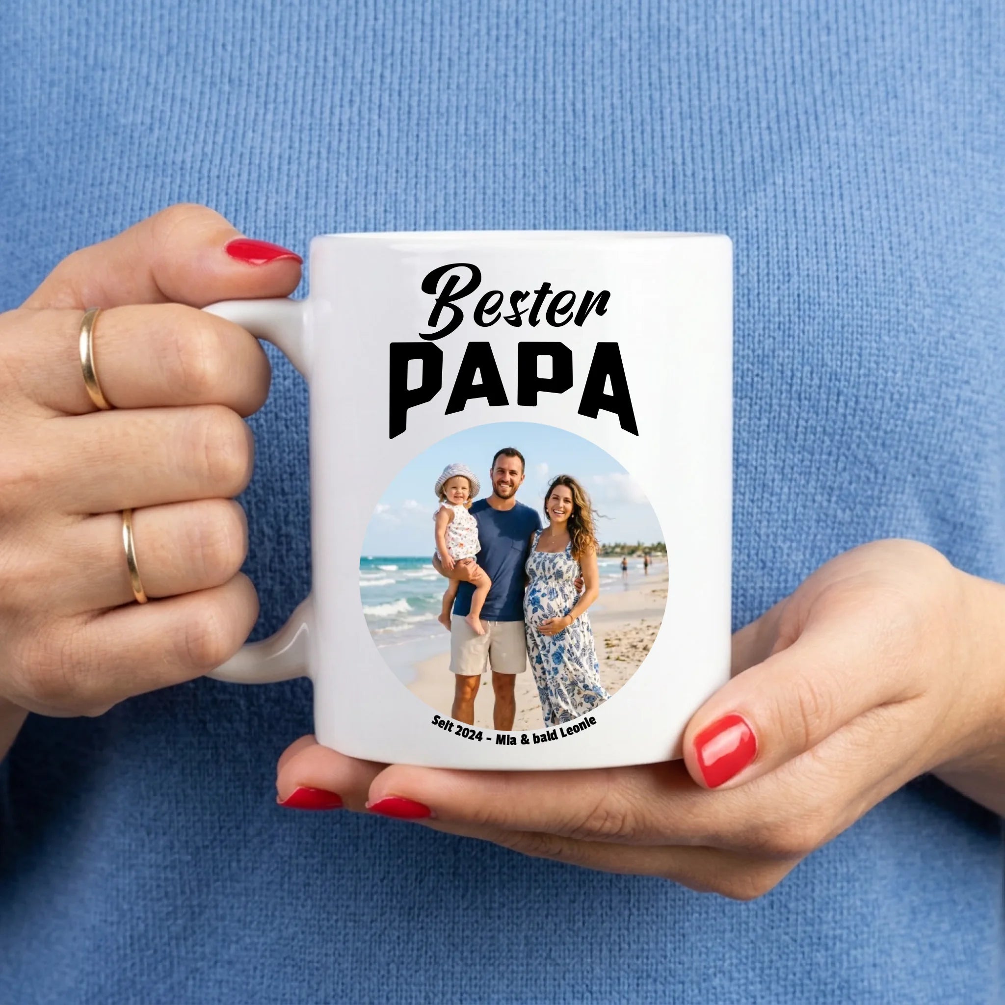 Bester Papa Tasse mit Foto und Text personalisiert In der Hand