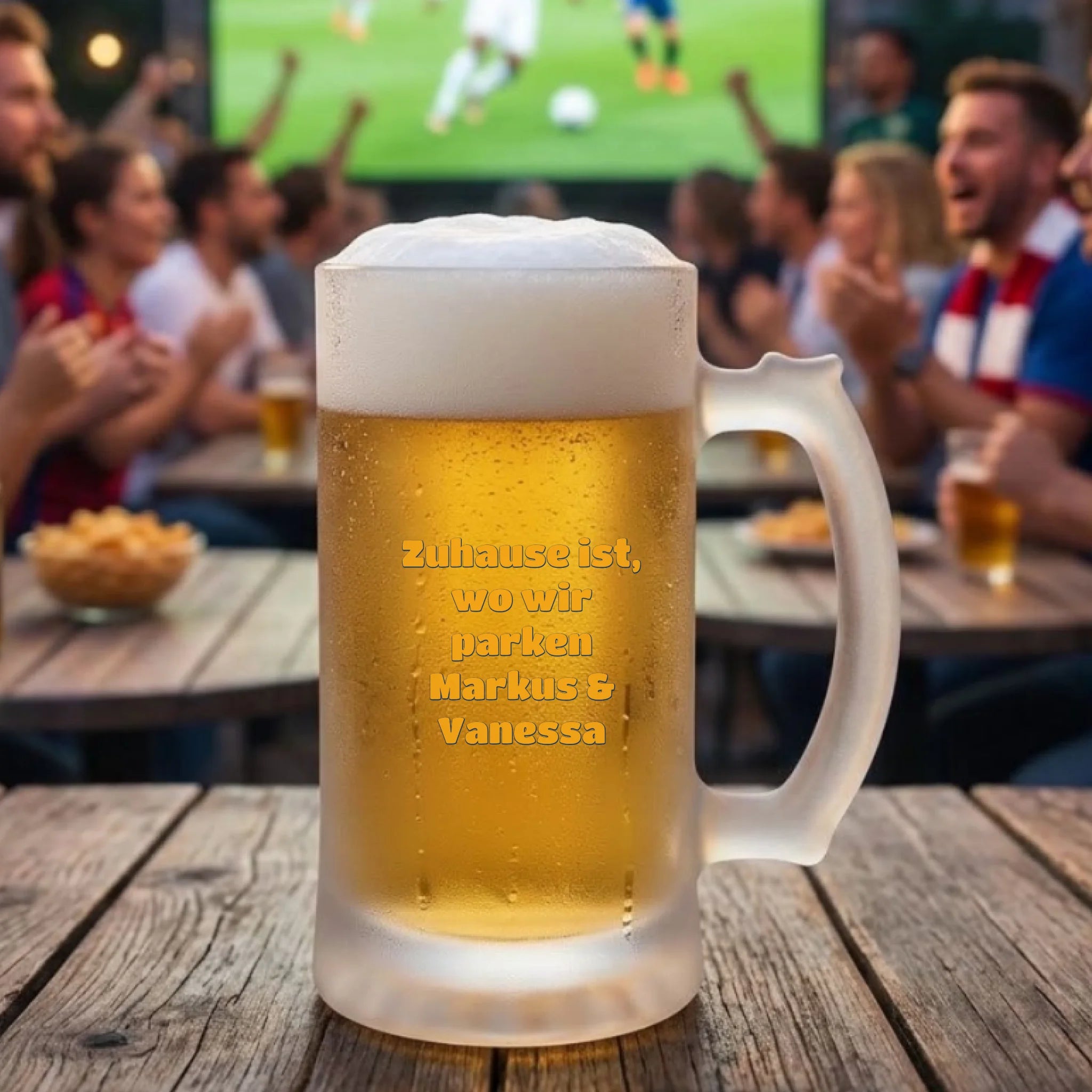 Comic Camping Bierkrug mit Foto personalisiert Rückseite mit Text