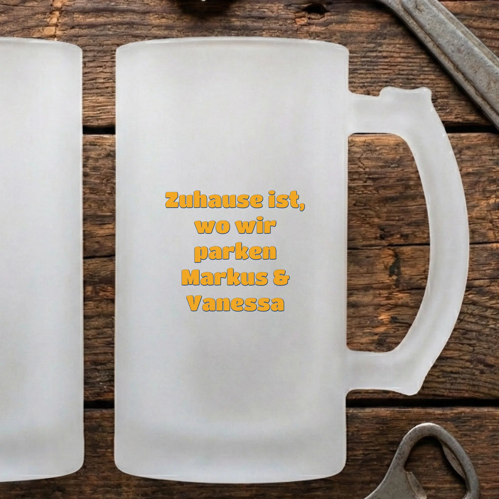 Comic Camping Bierkrug mit Foto personalisiert Rückseite mit Text