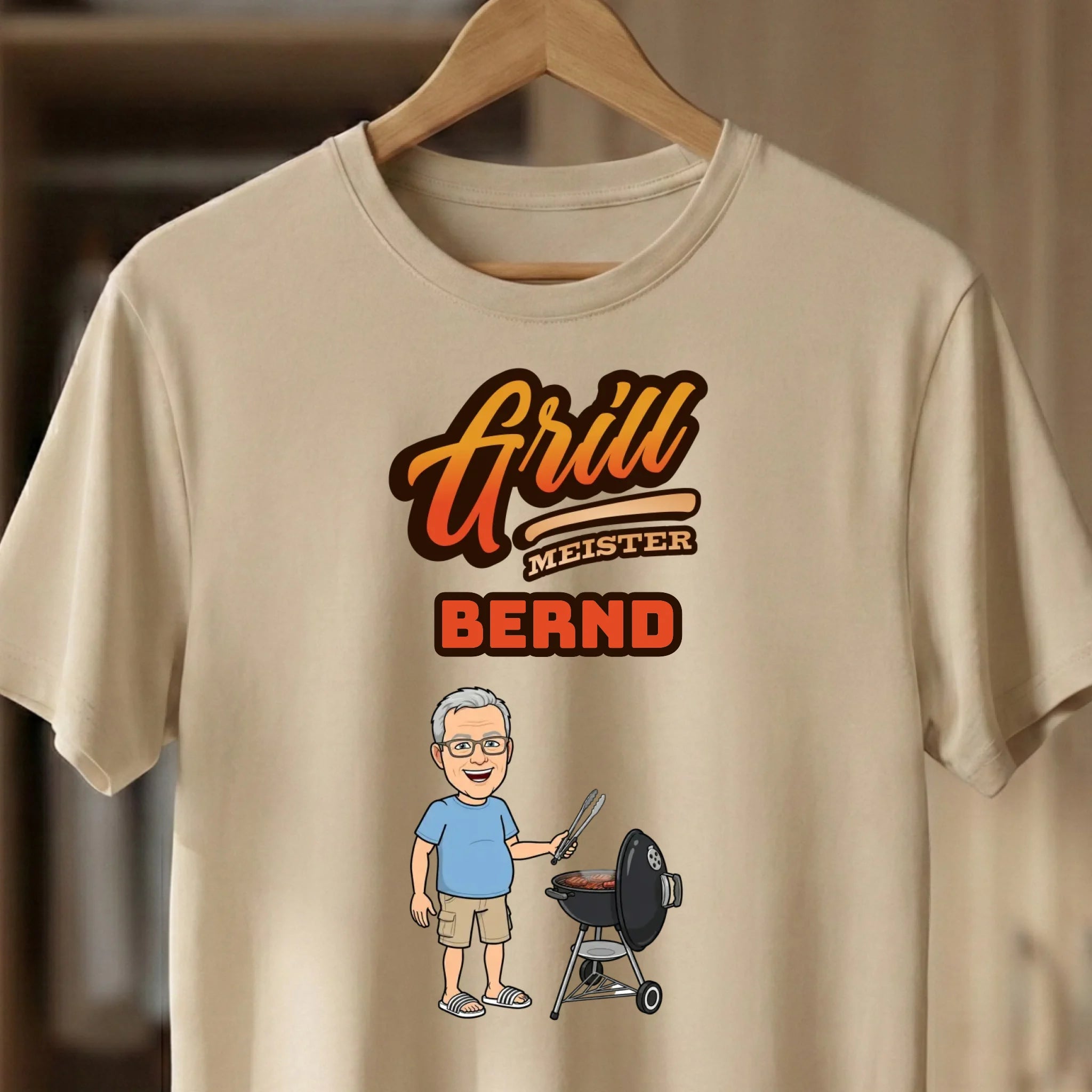 Grill T-Shirt personalisiert mit Namen und Bild im Comic Stil Big Head Sand
