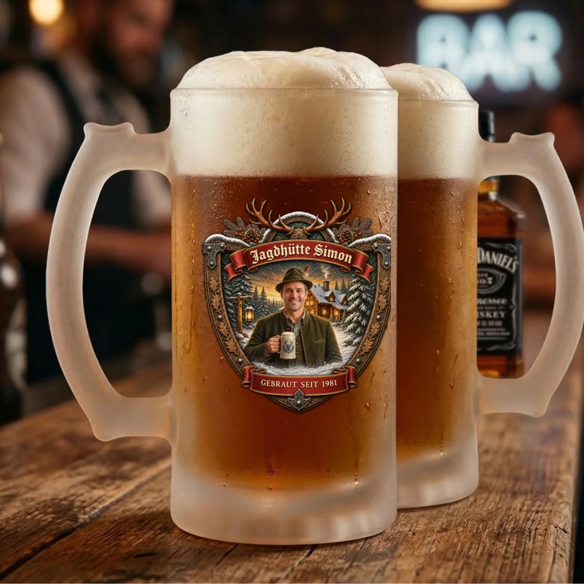 Weihnachtlicher Bierkrug im Jagd Design personalisiert – Detailansicht