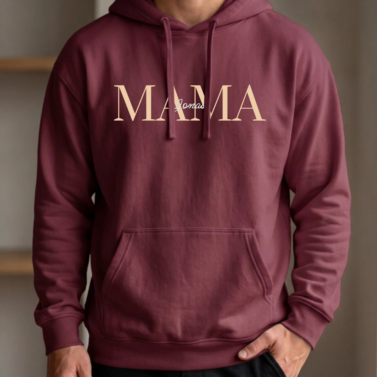 Personalisierter Mama Hoodie mit Namen der Kinder – weiß Nahaufnahme – Geschenk zum Geburtstag