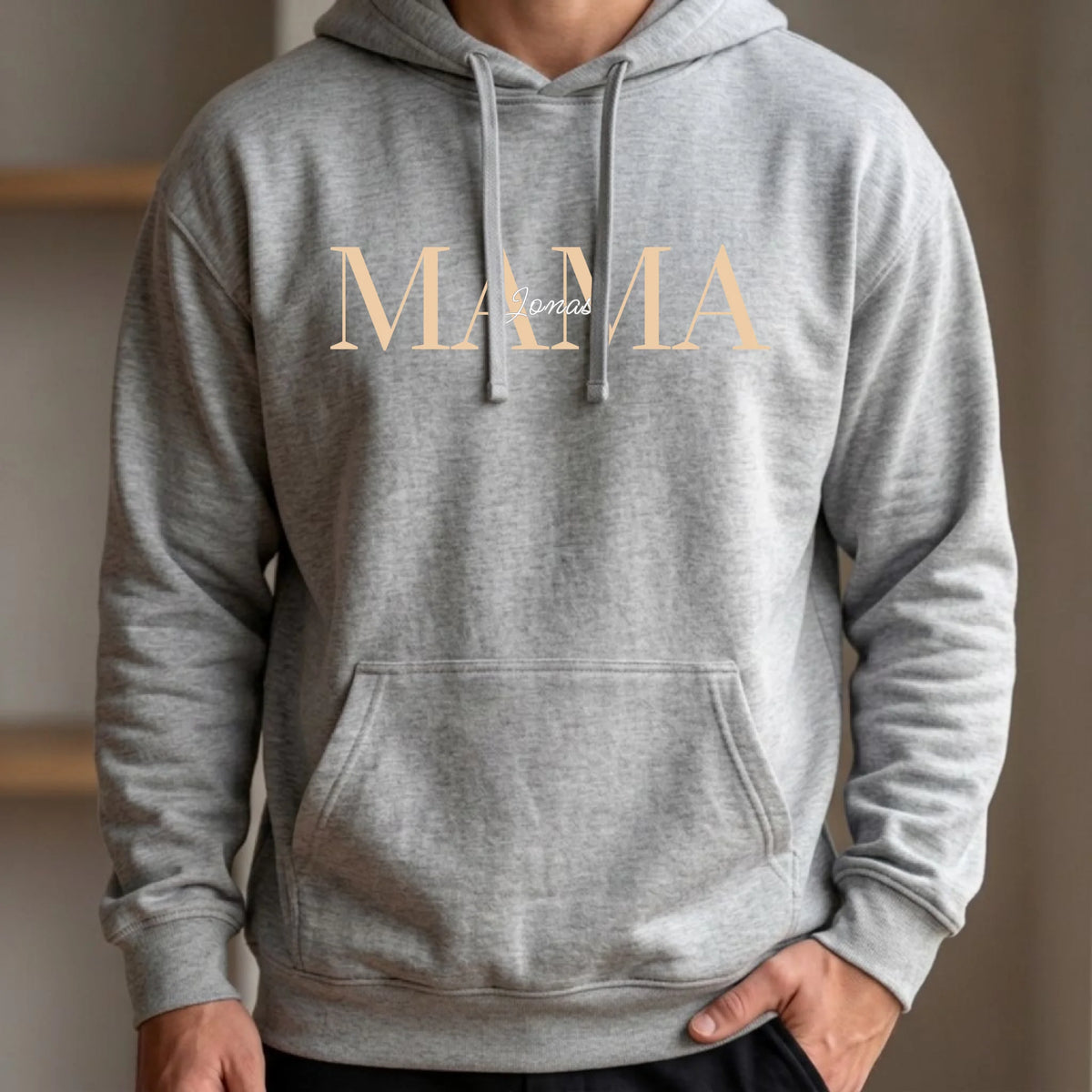 Personalisierter Mama Hoodie mit Namen der Kinder – weiß vorne – Weihnachtsgeschenk für Mama