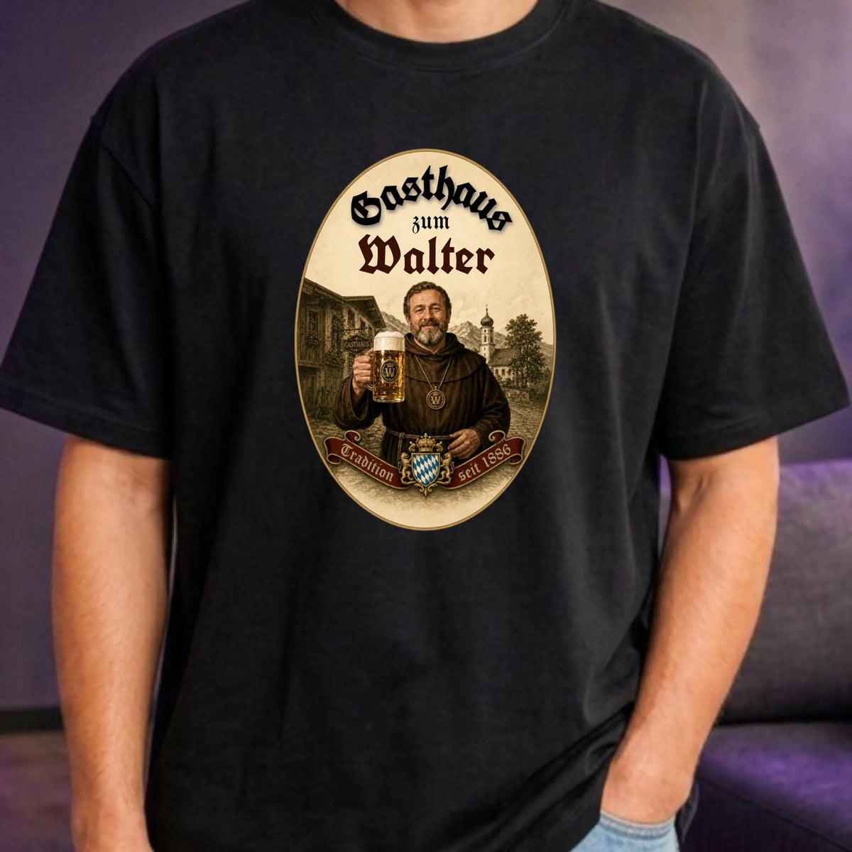 Personalisiertes Oversized T-Shirt im Gasthaus Design mit Foto – Geschenk für Bierliebhaber